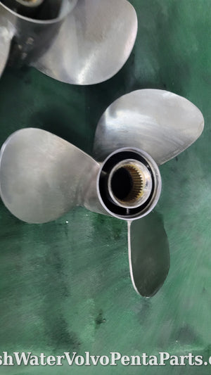 MerCruiser Bravo 3 Stainless Steel twin Prop Propellers P24 48-823665 P24 48-823666